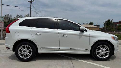 WHITE 2015 Volvo XC60 T5 Premier