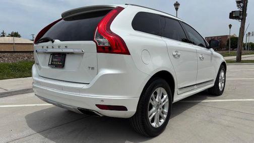 WHITE 2015 Volvo XC60 T5 Premier