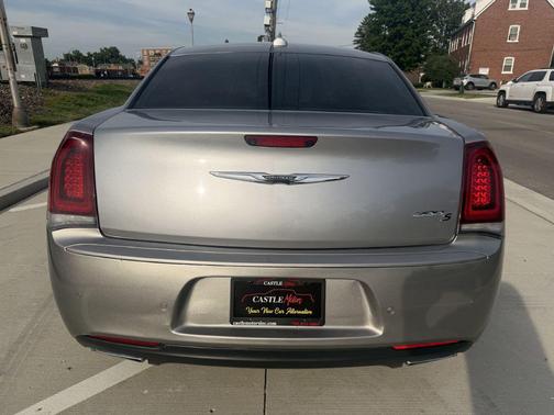 Billet Silver Metallic Clearcoat 2015 Chrysler 300 S