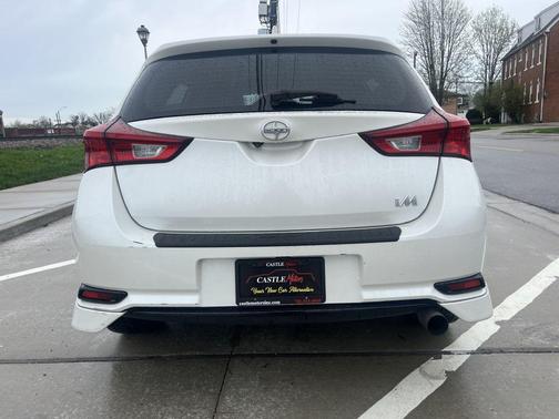 Blizzard Pearl 2016 Scion iM