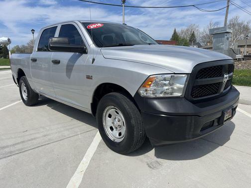 Bright Silver Metallic Clearcoat 2016 RAM 1500 Tradesman