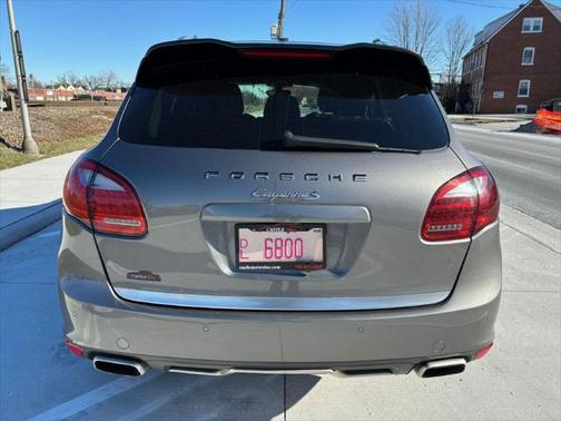 2011 Porsche Cayenne S