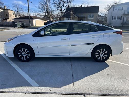 2019 Toyota Prius 