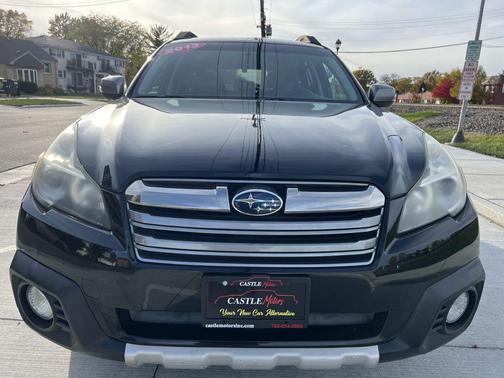 BLACK 2013 Subaru Outback 2.5i Limited