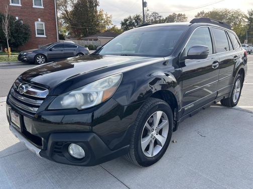 BLACK 2013 Subaru Outback 2.5i Limited