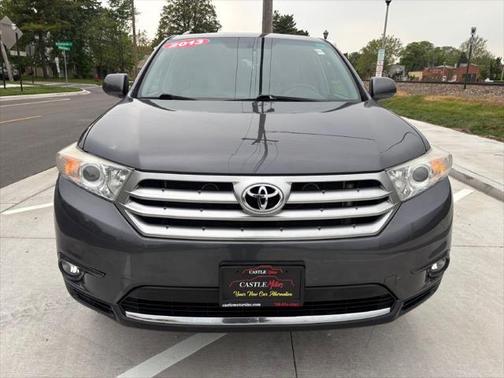 2013 Toyota Highlander SE