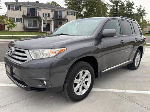 2013 Toyota Highlander SE