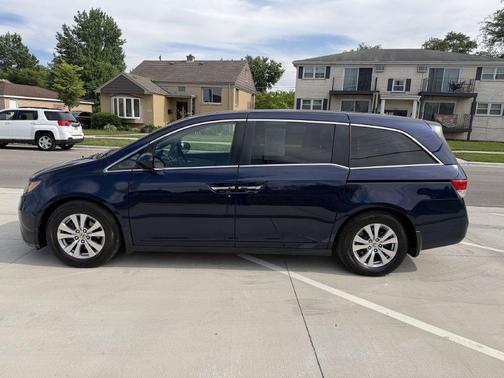 Obsidian Blue Pearl 2016 Honda Odyssey EX
