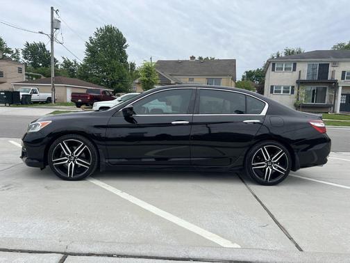Crystal Black Pearl 2017 Honda Accord Sport SE