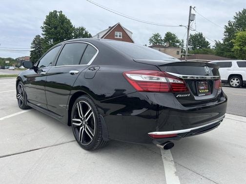 Crystal Black Pearl 2017 Honda Accord Sport SE