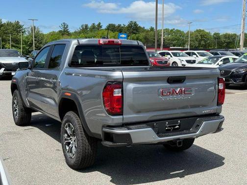 2025 GMC Canyon Base