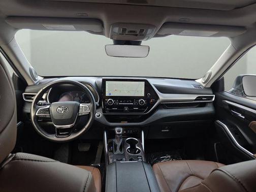 2025 Toyota Highlander Hybrid Limited