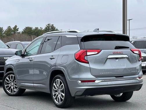 2023 GMC Terrain Denali