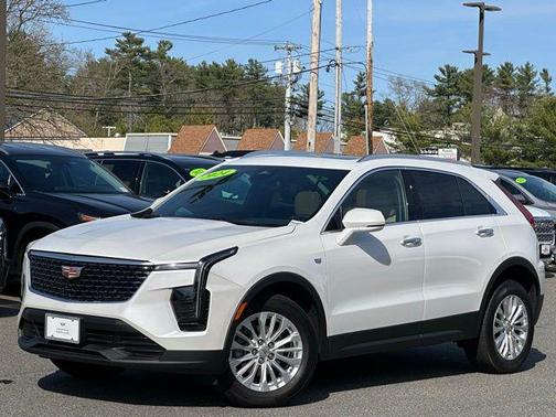 2024 Cadillac XT4 Luxury