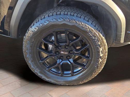 2023 GMC Canyon Denali