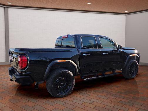 2023 GMC Canyon Denali