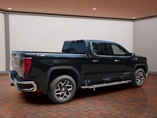 Onyx Black 2026 GMC Sierra 1500 SLT