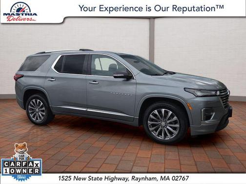 Sterling Gray Metallic 2023 Chevrolet Traverse Premier