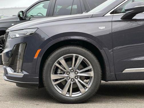 2025 Cadillac XT6 Premium Luxury AWD