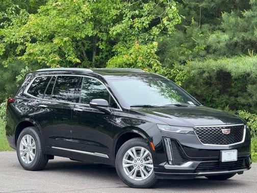 2025 Cadillac XT6 Luxury AWD