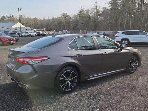 2019 Toyota Camry XLE