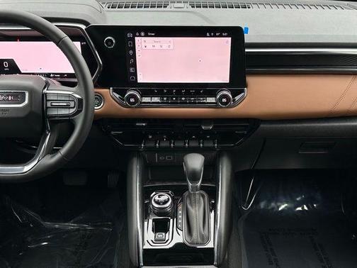 2025 GMC Canyon Base