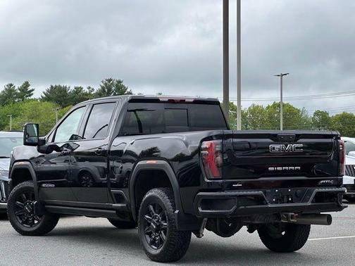 2024 GMC Sierra 2500 AT4