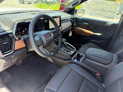 2025 GMC Canyon Base
