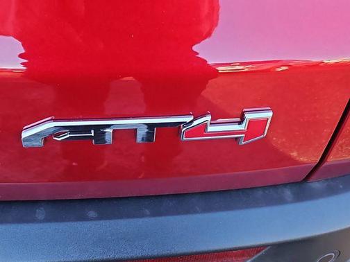 2026 GMC Acadia AT4 AWD