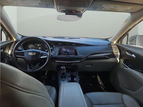 2020 Cadillac XT4 Premium Luxury