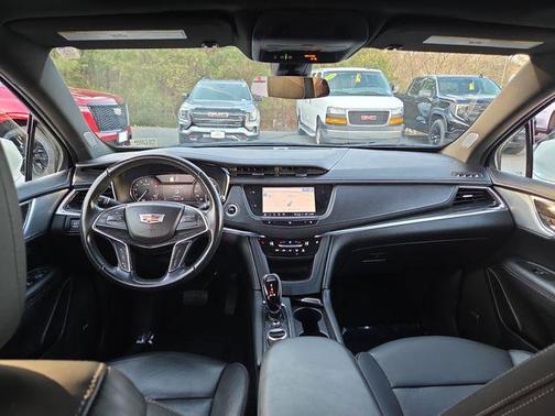 2021 Cadillac XT5 Premium Luxury