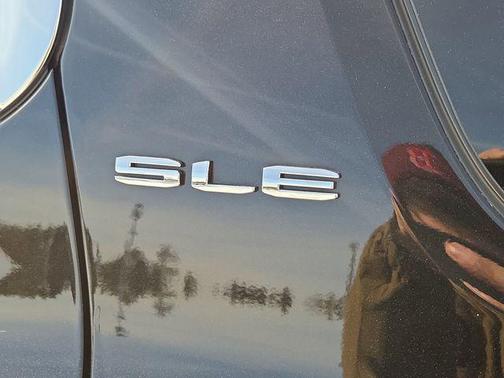 2023 GMC Acadia AWD SLE