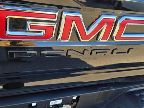 2024 GMC Canyon Denali