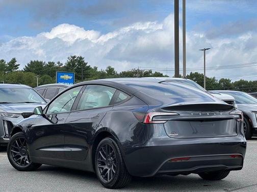 2025 Tesla Model 3 Long Range