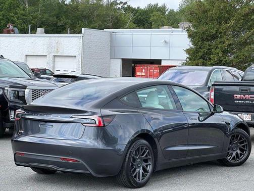 2025 Tesla Model 3 Long Range