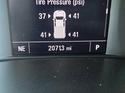 Summit White 2022 GMC Canyon Elevation