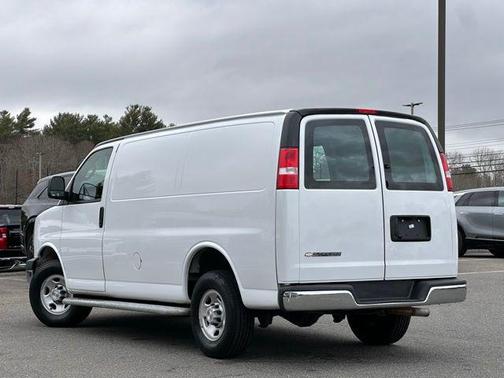 2023 Chevrolet Express 2500 RWD 2500 Regular Wheelbase WT