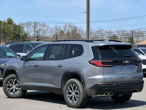 2025 GMC Acadia AWD AT4