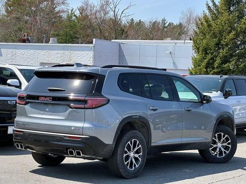 2025 GMC Acadia AWD AT4