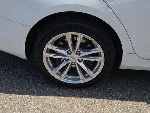 2024 Cadillac CT4 Luxury