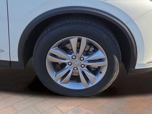 Platinum White Pearl 2023 Acura MDX Standard
