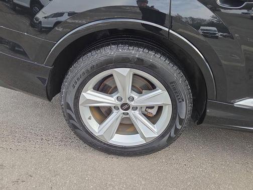 2025 Audi Q7 55 Premium