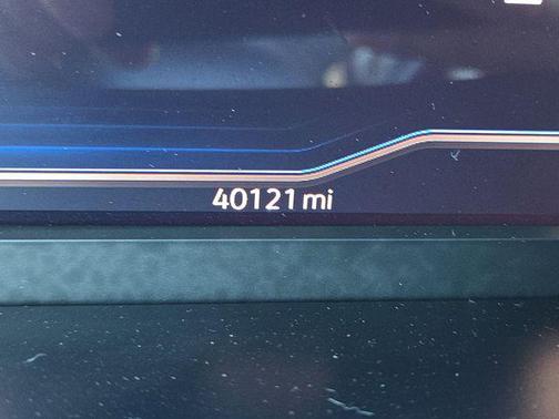 2022 Volkswagen Tiguan 2.0T SEL R-Line 4MOTION
