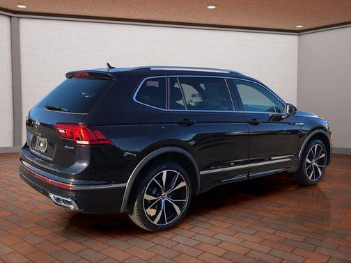 2022 Volkswagen Tiguan 2.0T SEL R-Line 4MOTION