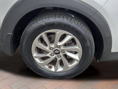 Molten Silver 2018 Hyundai TUCSON SEL