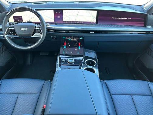 2025 Cadillac Escalade Luxury