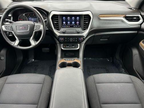 2022 GMC Acadia AWD SLE