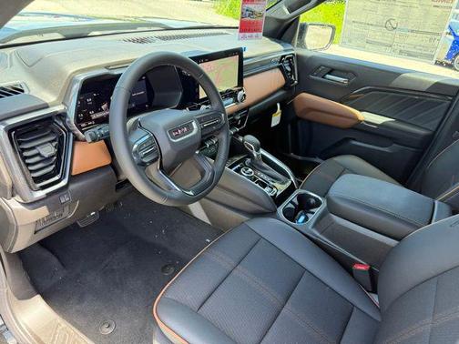2025 GMC Canyon Base