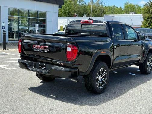 2025 GMC Canyon Base