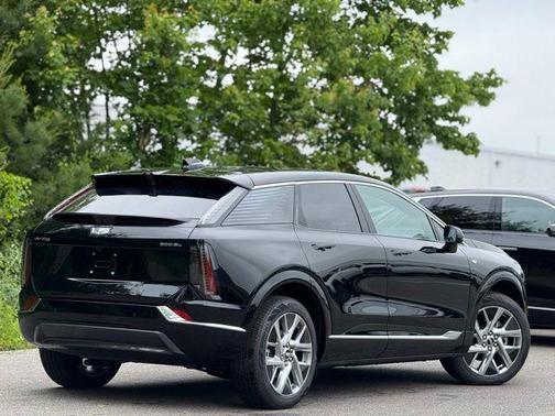 2025 Cadillac OPTIQ Luxury 1 AWD